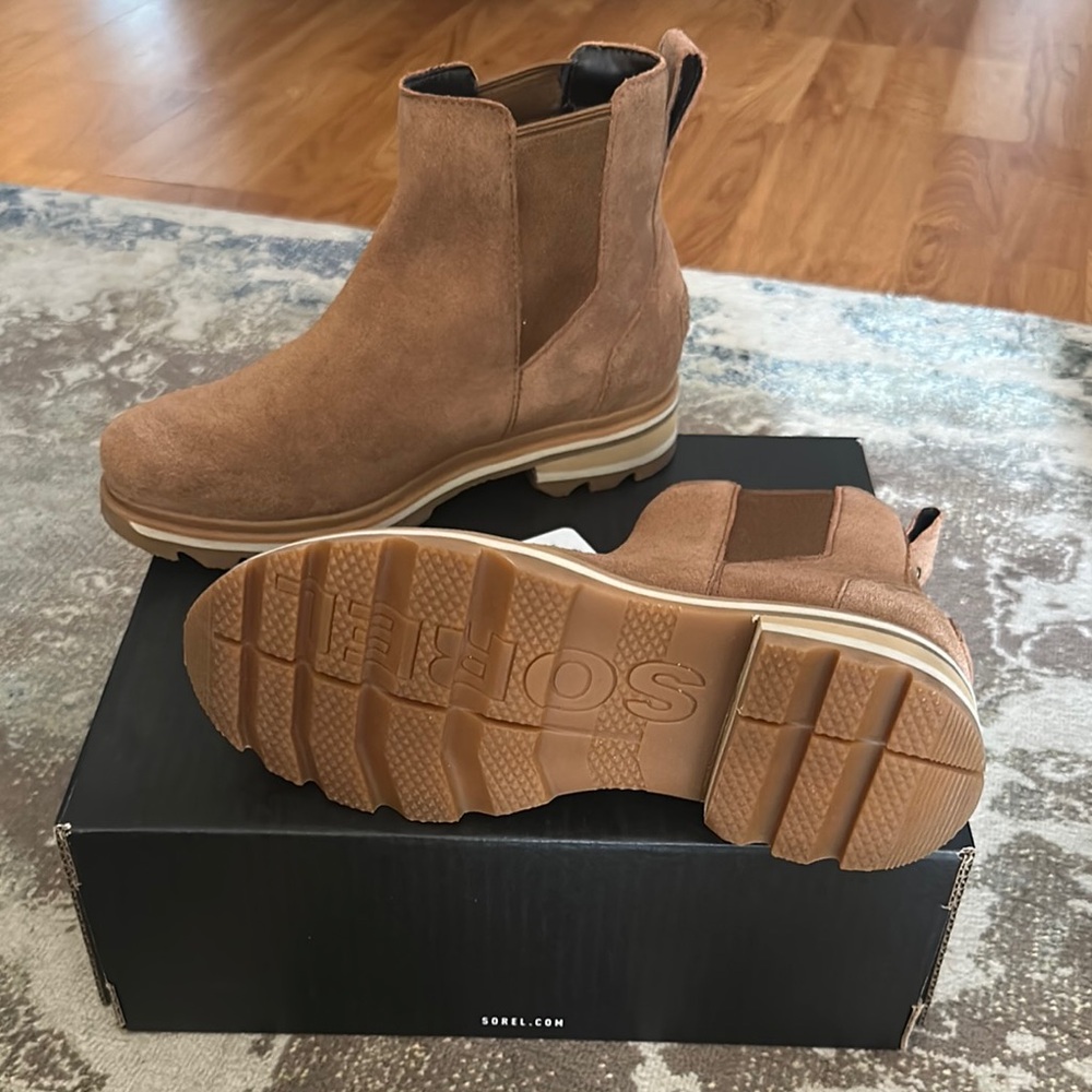 Sorel Women's Tan Chelsea Boots Waterproof